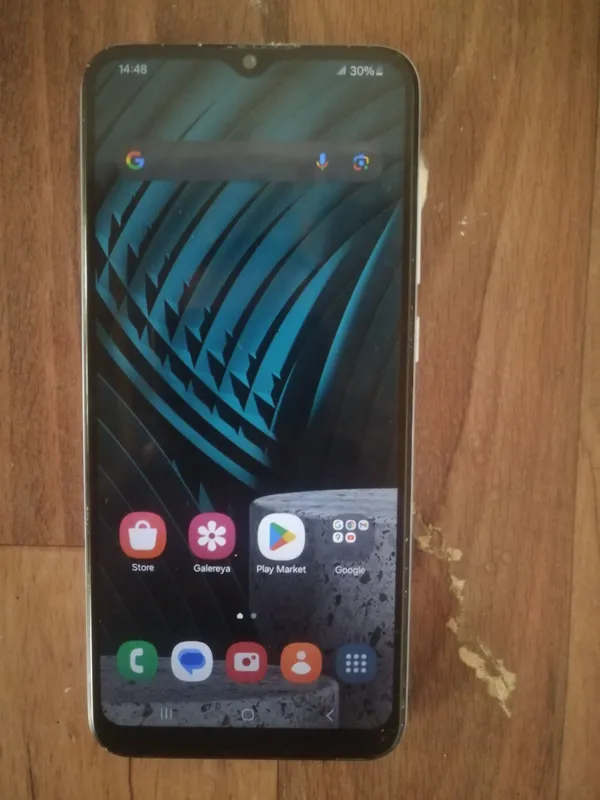 Samsung A04e holati zo'r 32gb Hotira — фото 1