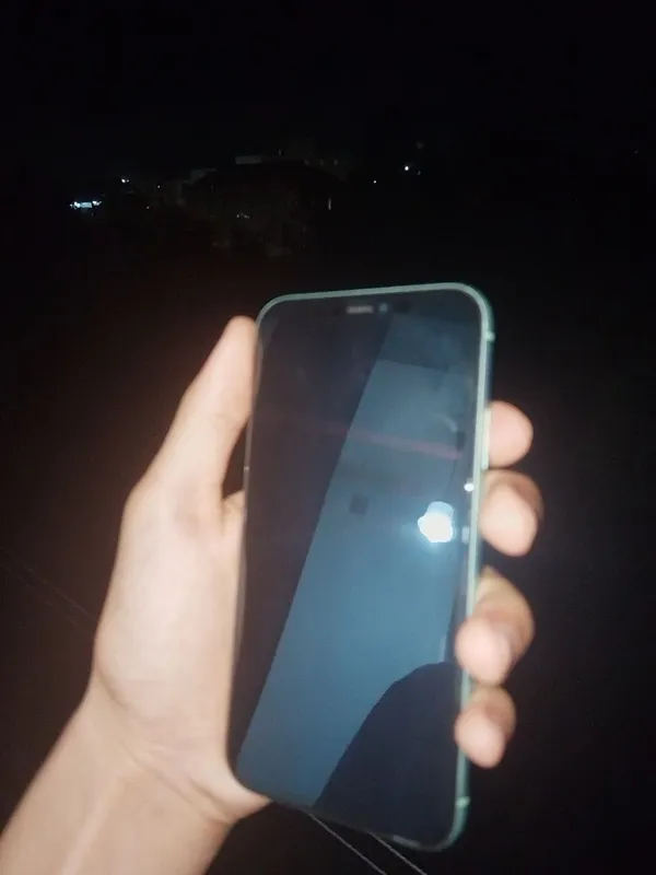 iPhone 11 128 gb aybi rasmda obnovleniya qilingan 4 iPhone 11 128 gb aybi rasmda obnovleniya qilingan 4