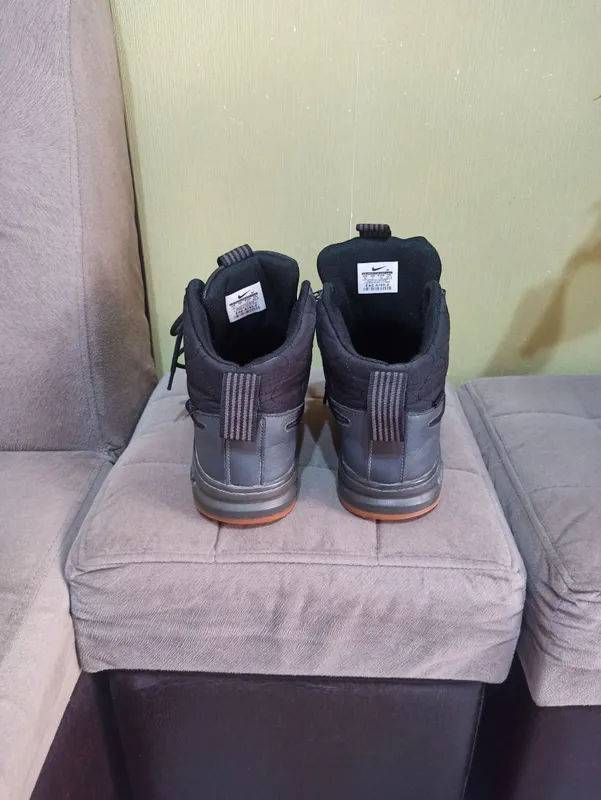 Высокие кроссовки Nike — фото 2