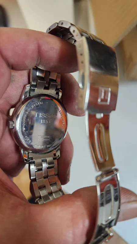 Продам швейцарские часы TISSOT — фото 1