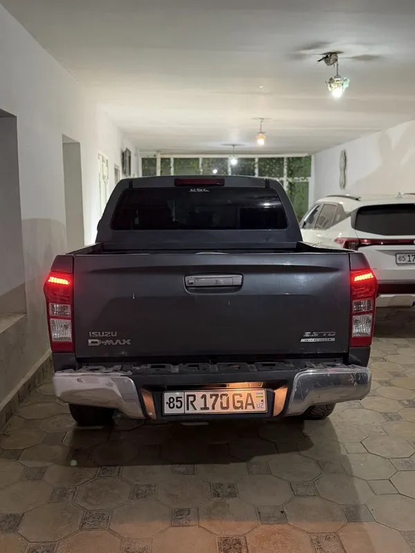 Isuzu Dmax pikab 4