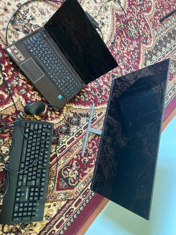 Noutbuk, monitor, klaviatura va sichqoncha komplekt sotiladi Noutbuk, monitor, klaviatura va sichqoncha komplekt sotiladi