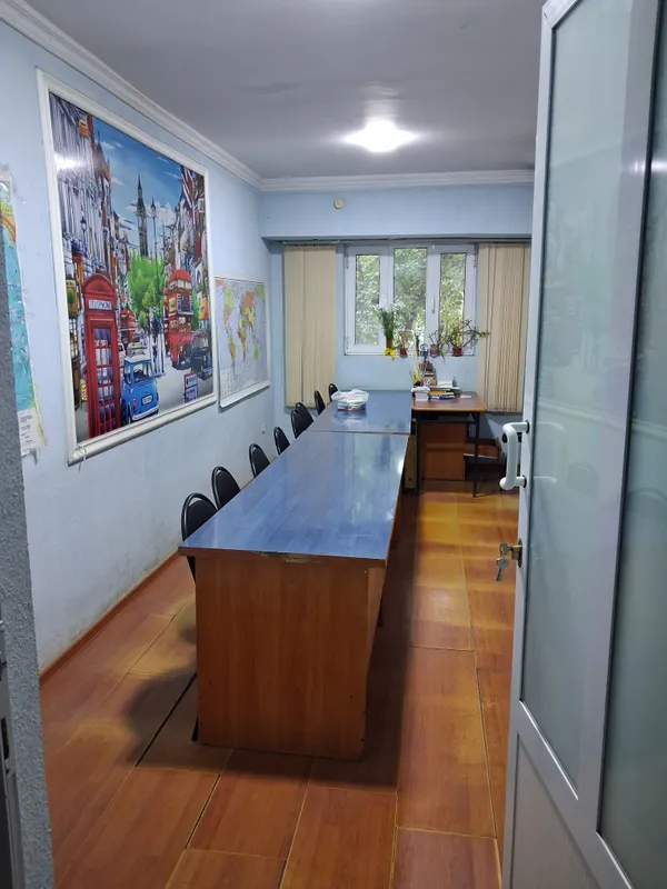 Продаётся своё  нежилое помещение,200 м.кв 10