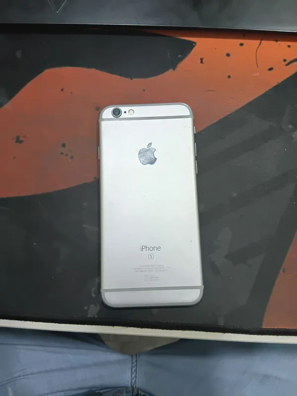 iPhone 6s narxi 900.000 kelishamiz 1