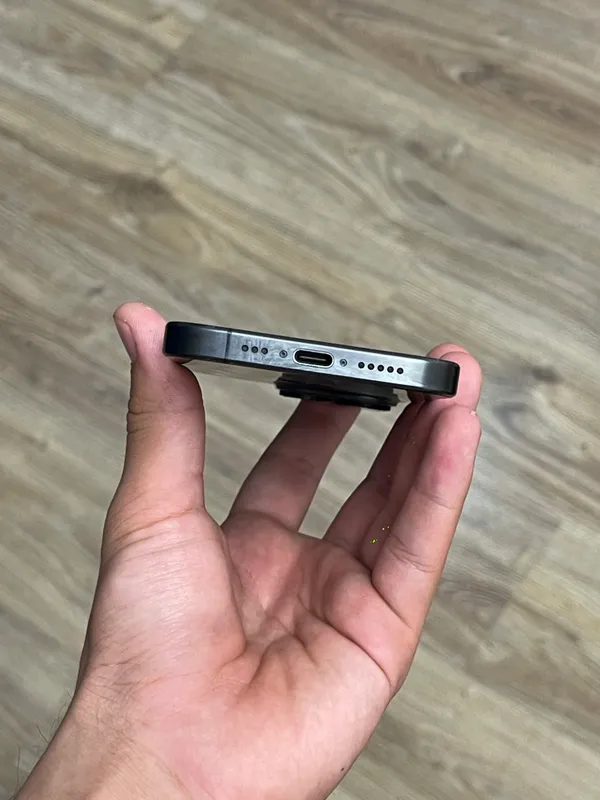 iphone 15 pro black 128gb sim 4