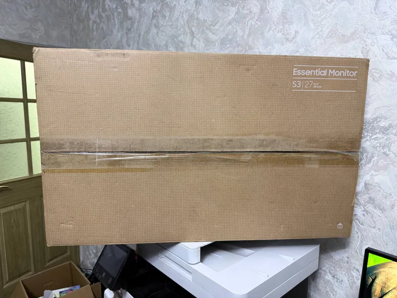 Samsung 27" Full HD 100Hz monitori 7