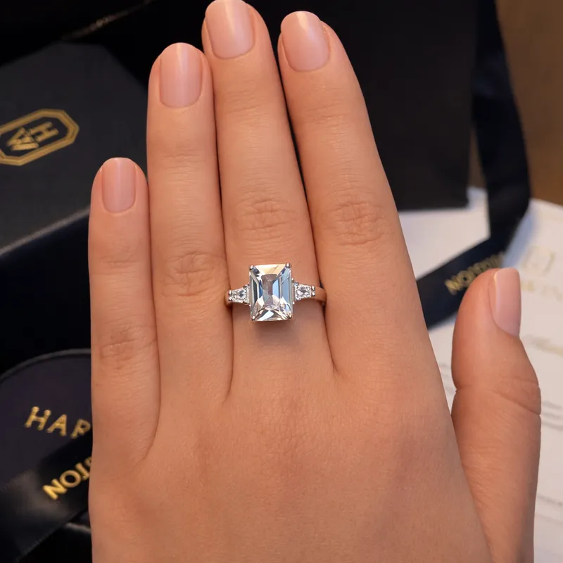 Harry Winston Classic Winston Emerald-Cut Кольцо 3
