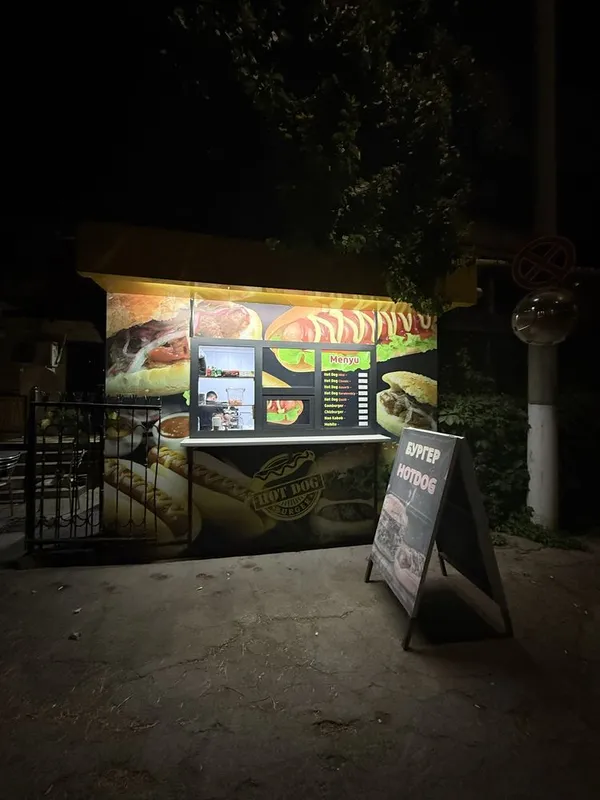 Hotdog biznes.