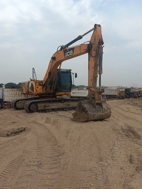 JCB Екскаватор сотилади хозирда ишлабтурибди холати йахши — фото 1