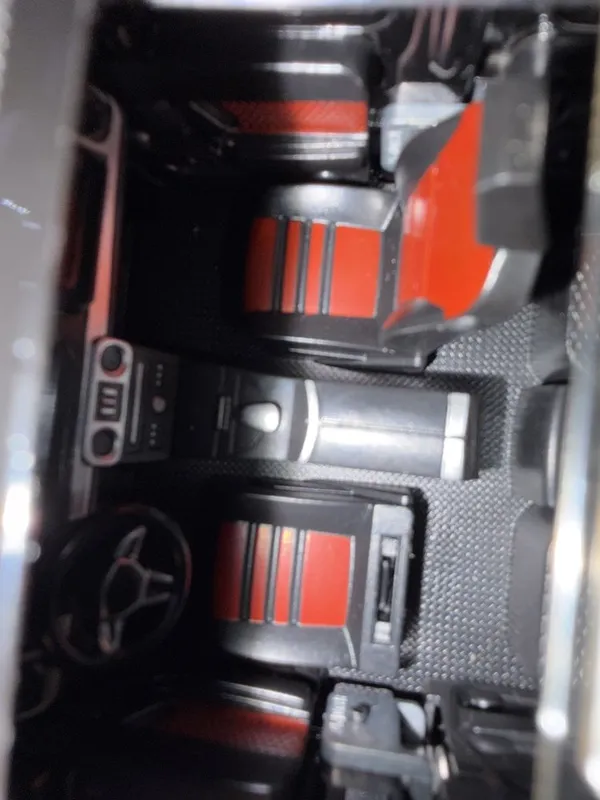 1:24 olchamdagi model avtomobil gelik sotiladi — фото 3
