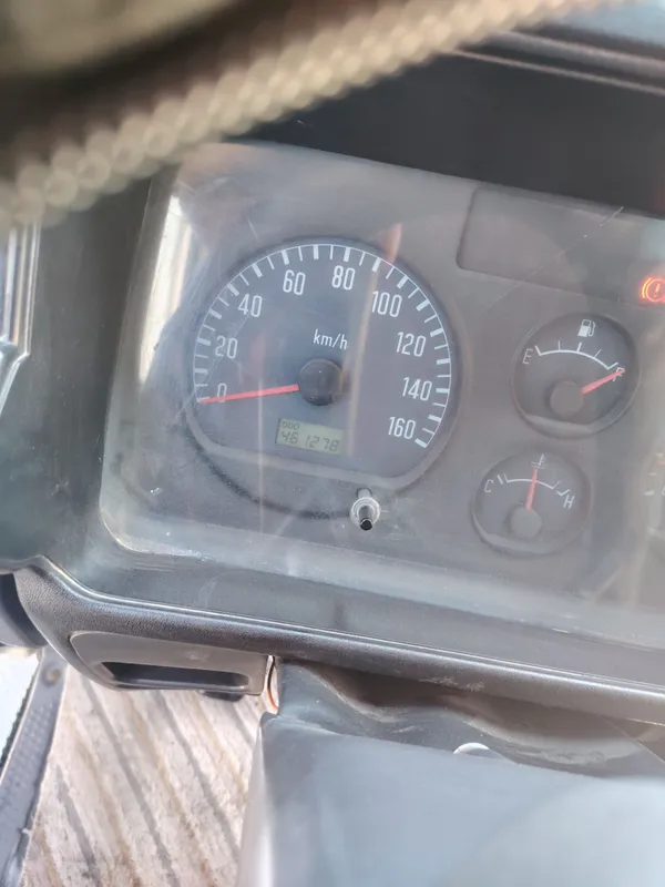 Isuzu moshinasi sotiladi 5 Isuzu moshinasi sotiladi 5