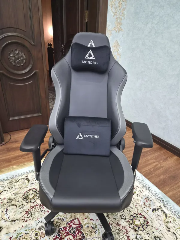 Игровое кресло TacticRIG Panther Pro — фото 1