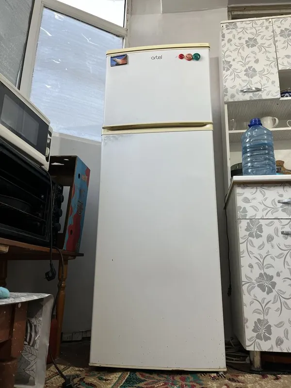 Холодильник продается срочно