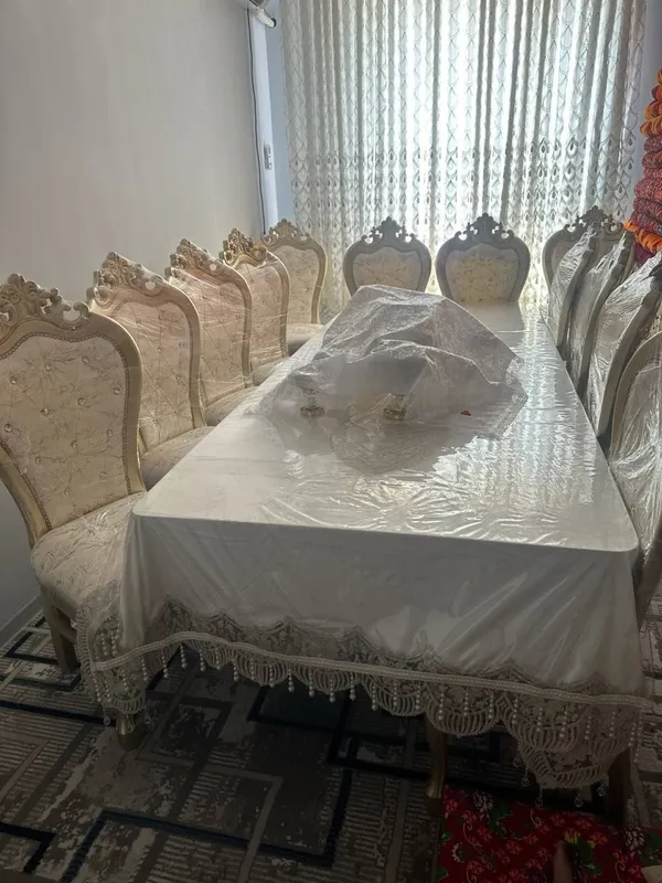 стол стул янги ишлатилмаган якинда олодик пул кере