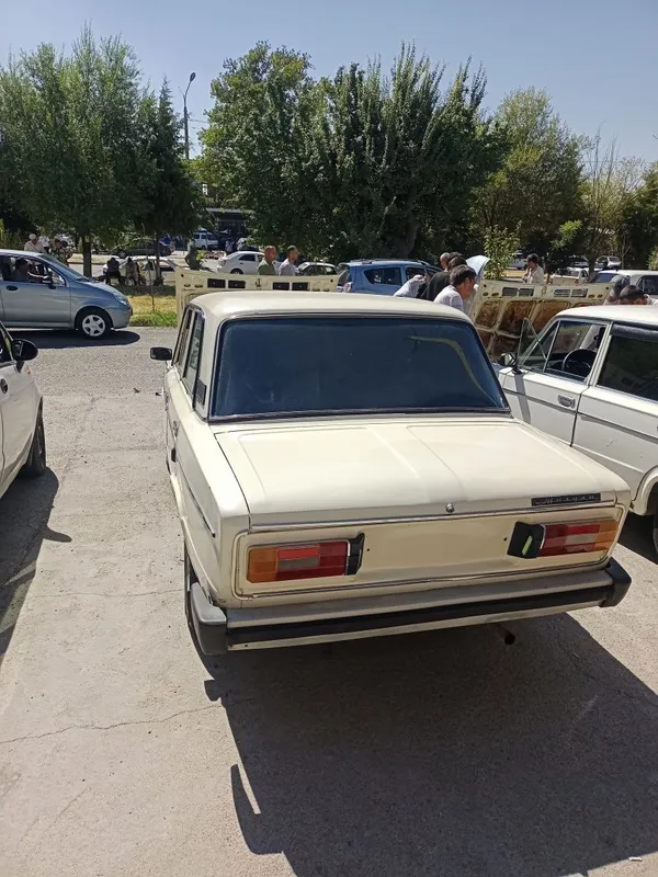 Vaz 2106 sotiladi