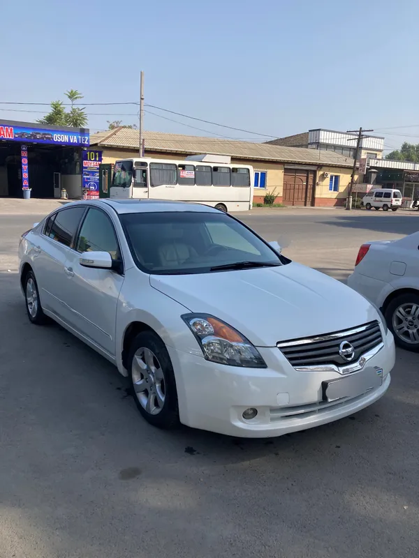 Nissan Altima 5 Nissan Altima 5
