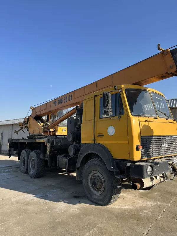 Autokran Super Maz 25 Ton