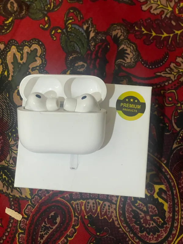 AirPods pro 3  Sensr