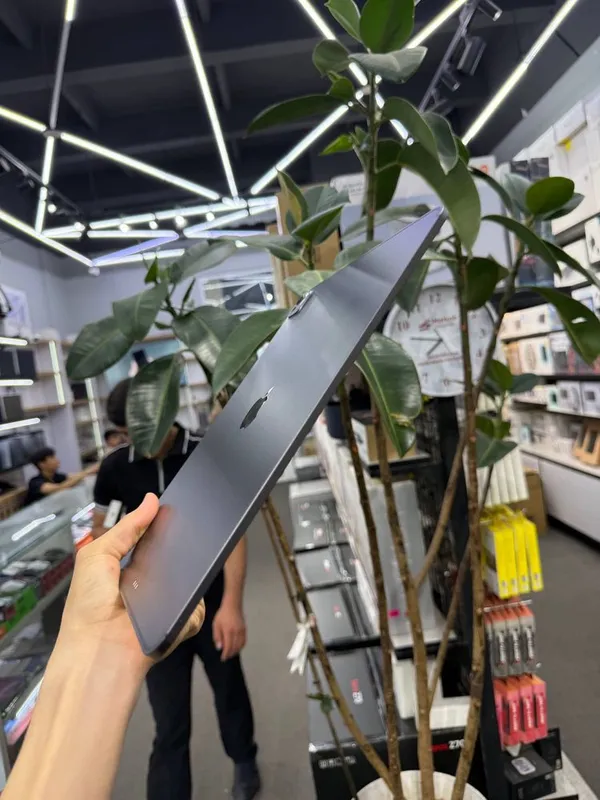 Ipad pro M 5 13 inch 4