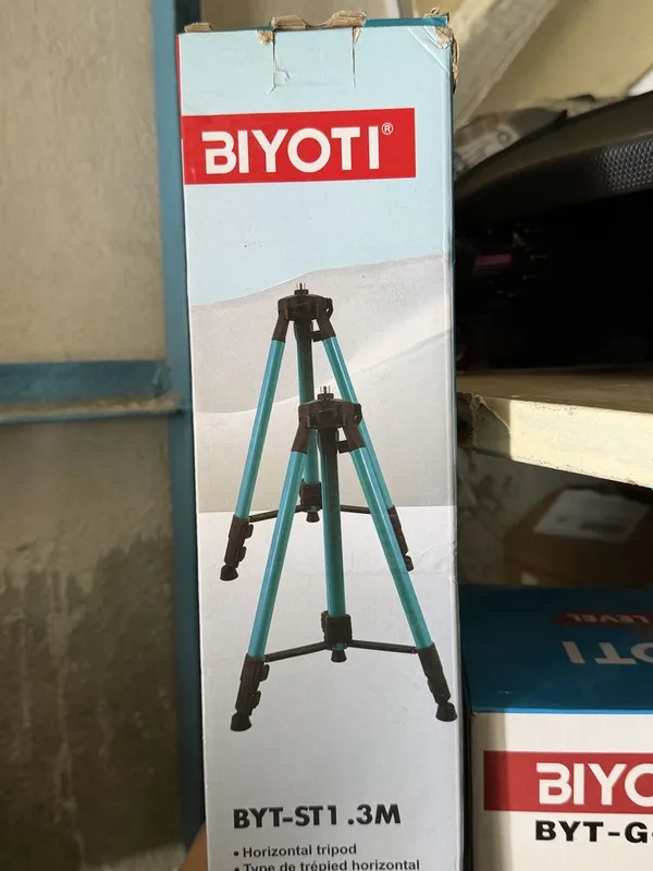 Продаю лазерный уровень для ремонта и тд — фото 1