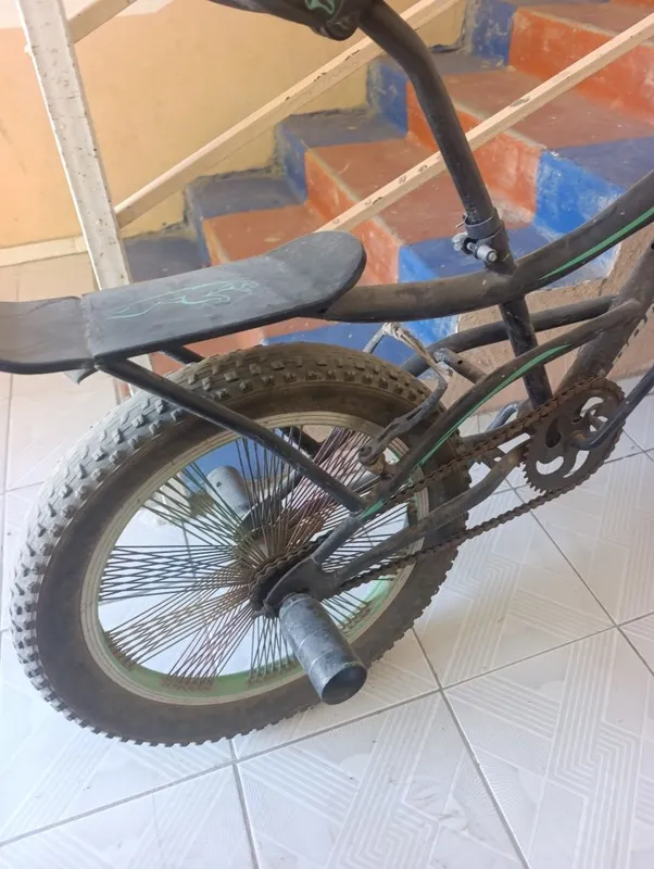 Velosiped. Nuqsoni yuq yuradi. 1 yil ishlatildi. Mustaxkam. 4 Velosiped. Nuqsoni yuq yuradi. 1 yil ishlatildi. Mustaxkam. 4