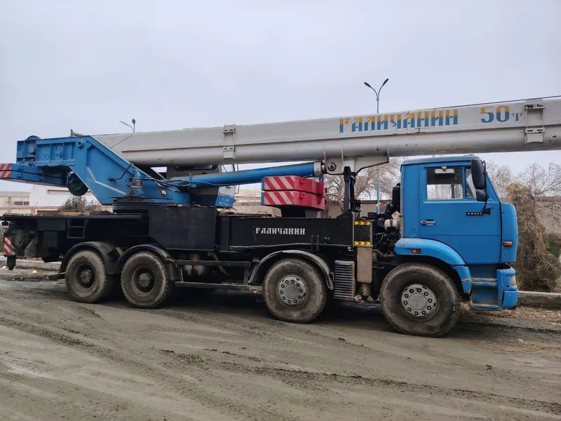 Kamaz kran 50 tonna 2008 yil aparatlik salyarka saylamaydi — фото 2