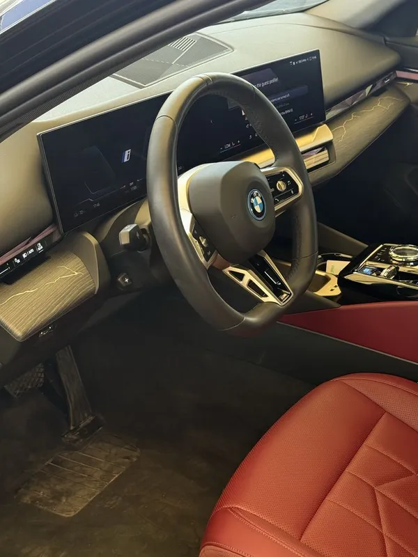 Bmw i5 35L 2024yil 11min probeg +dop option chap krilo almashgan zavod — фото 5