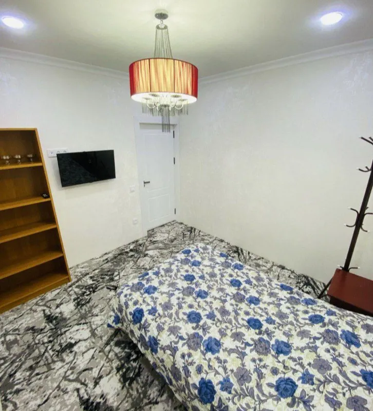 Аренда квартиры в центре 2/1/4 м Чкалова Дустлик — фото 1