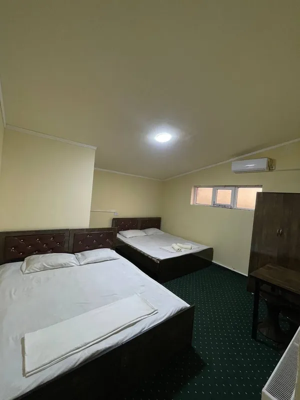 Bez Zaks hotel ortiqcha hujjatlar siz faqat passport bn 4 Bez Zaks hotel ortiqcha hujjatlar siz faqat passport bn 4
