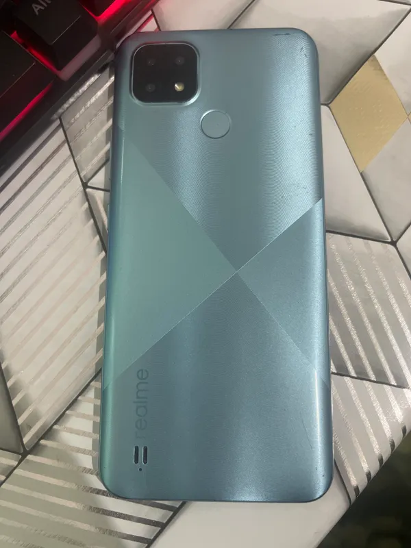 Realmi 21c 1