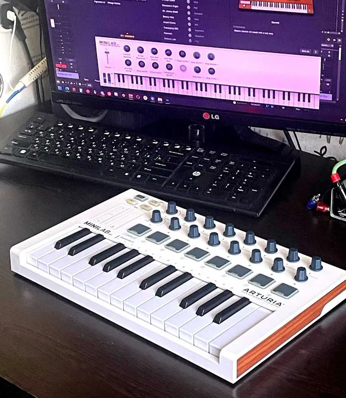 Миди клавиатура ARTURIA MINILAB mkII