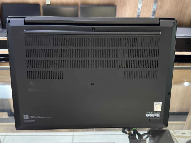 LENOVO ThinkPad P1 Carbon Gen4 Core i7-11800H ram16 ssd 512 T1200 4Gb — фото 5