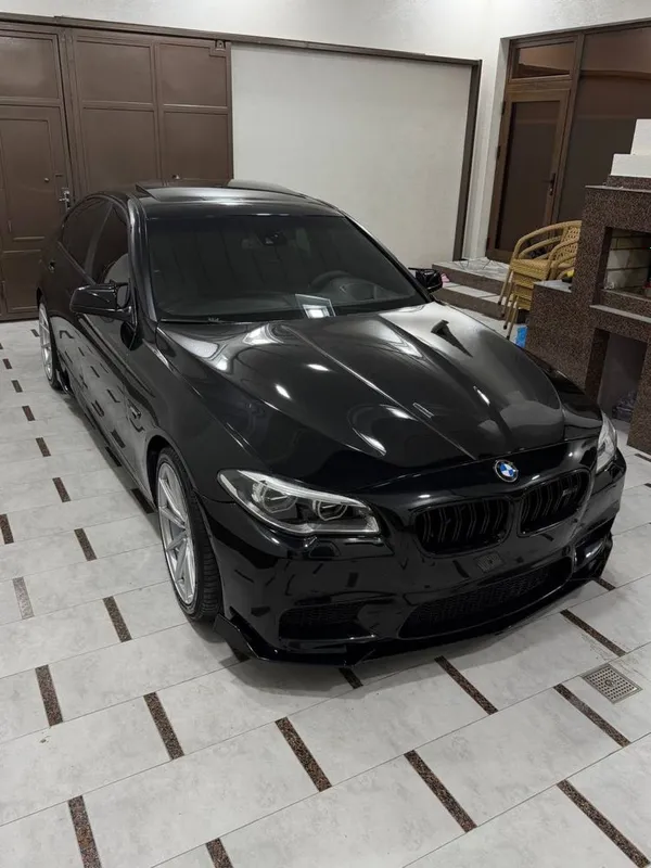 Bmw F10 535i 3 litr Twin power Turbo — фото 1