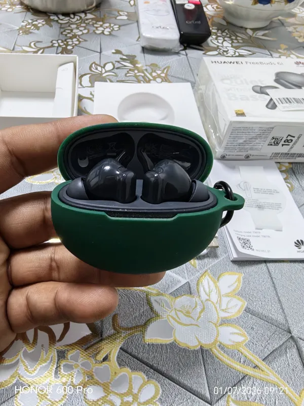 Huawei Freebuds 6i Шумоподавления оригинал 1 Huawei Freebuds 6i Шумоподавления оригинал 1