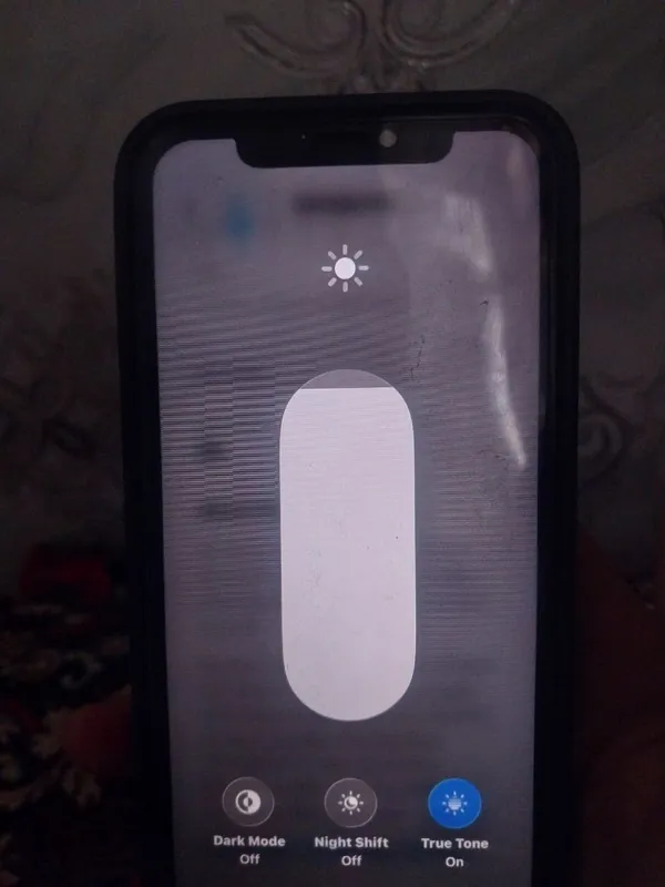Iphone 11 xotirasi 64 tali holati ideal rangi qizi