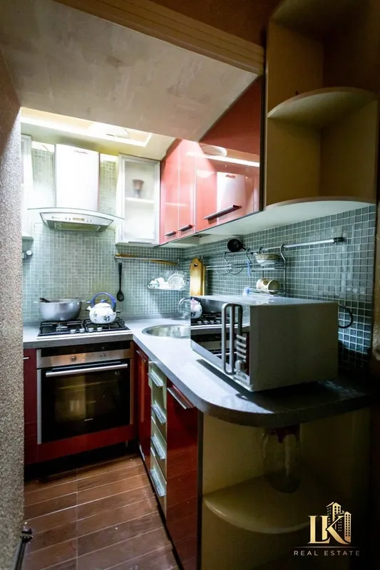 Продаётся 4-комнатная квартира (4/4/4), 90 м², Юнусабадский район 8 Продаётся 4-комнатная квартира (4/4/4), 90 м², Юнусабадский район 8