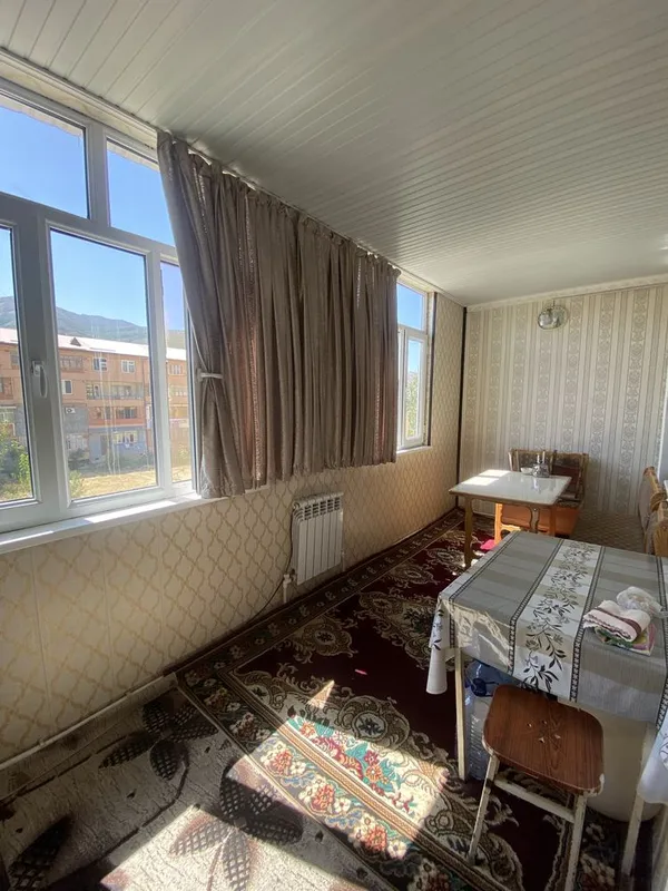 Продается 3х комната в чарваке 70 кв — фото 1