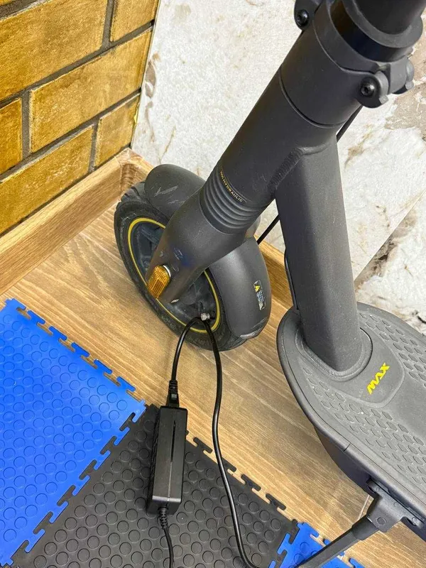 Продам самокат ninebot kick scooter max G2 — фото 4