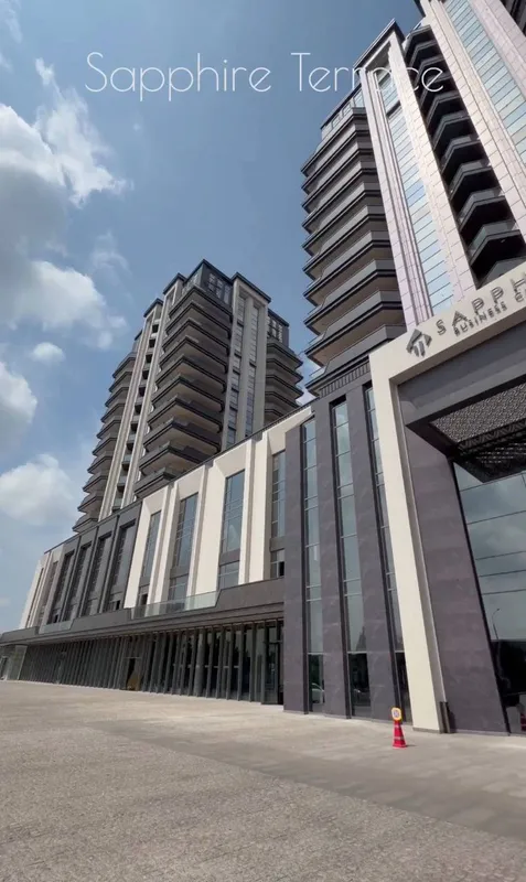 3-комнатная квартира в ЖК Sapphire Terrace, white box, балкон 3