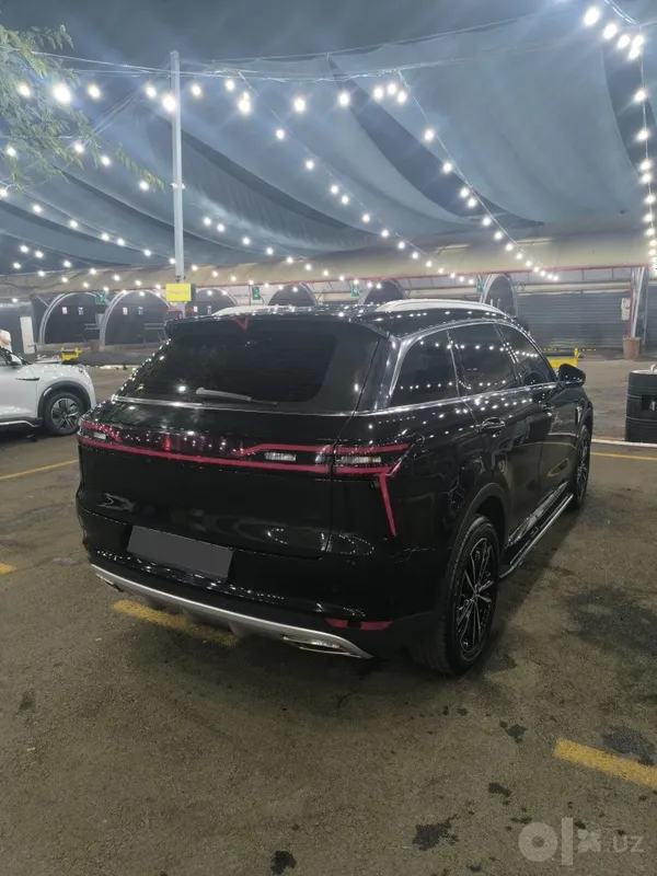 Срочно продам NISSAN VENUCIA GIBRIT 4 Срочно продам NISSAN VENUCIA GIBRIT 4