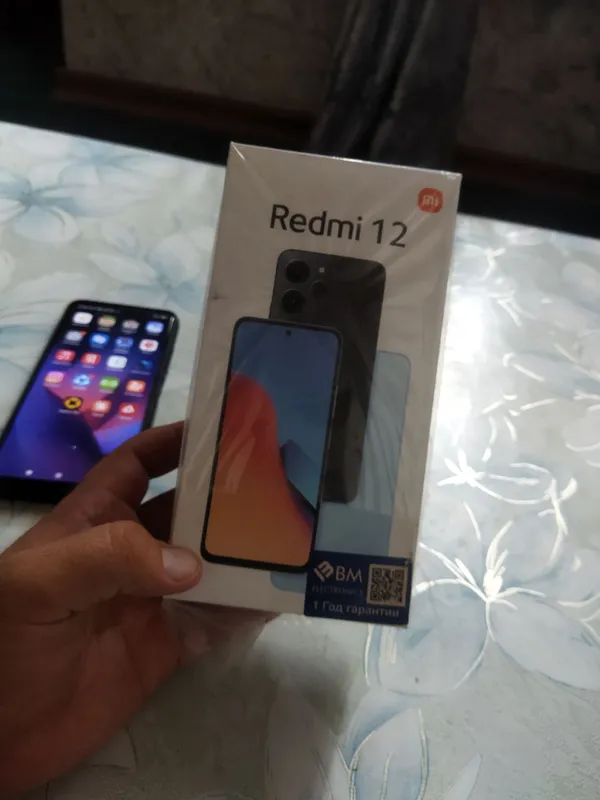 Redmi 12 сотилади. 2