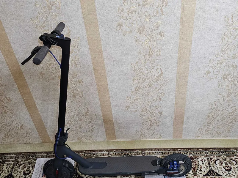Электронный Самокат Electric Scooter Mi 3 — фото 4 Электронный Самокат Electric Scooter Mi 3 — фото 4