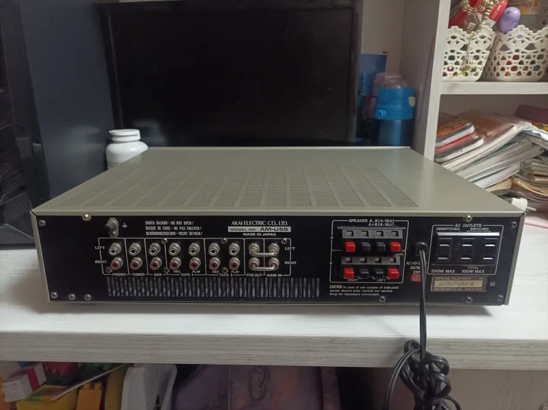 Усилитель Akai продаётся, состояние отличное 4 Усилитель Akai продаётся, состояние отличное 4