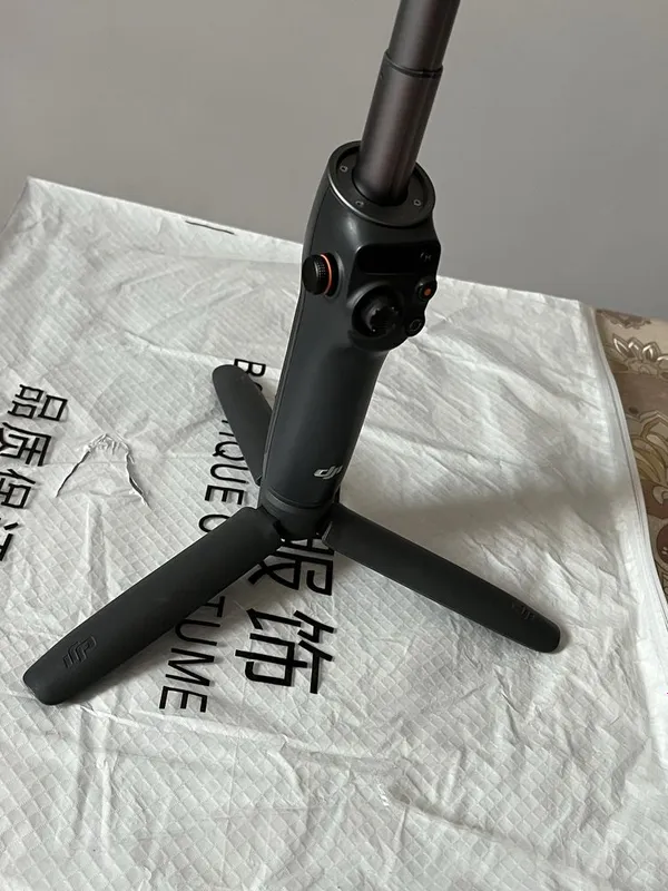 Stablizator Dji osmo mobile 6 — фото 3