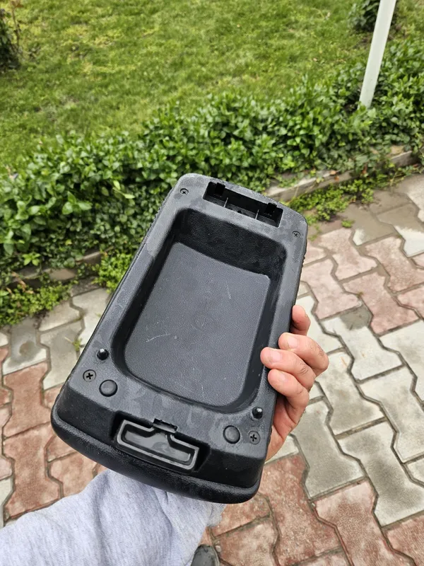 Kia forte подлокотник усти — фото 1