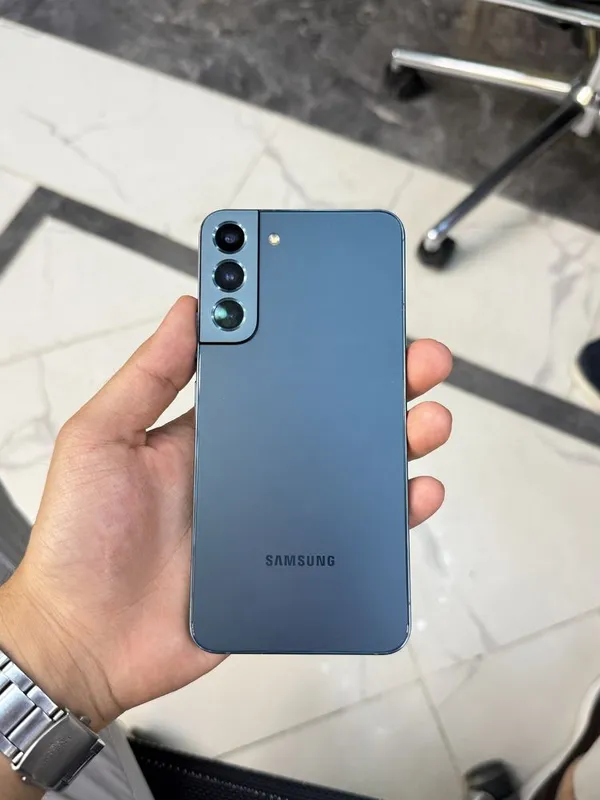 Samsung galaxy S22+ 4 Samsung galaxy S22+ 4