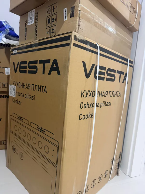 Газ плита +вытяжка Vesta Срочно Газ плита +вытяжка Vesta Срочно