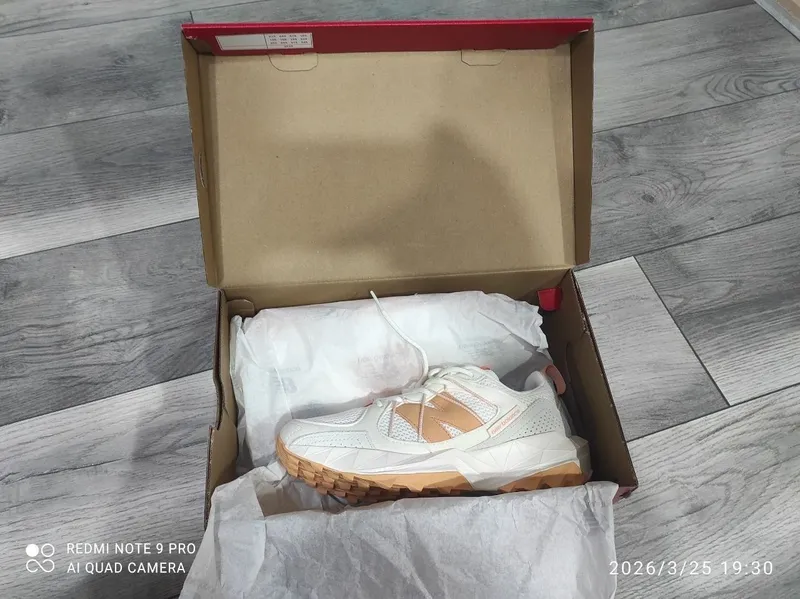 Удобные женские кроссовки New Balance — фото 1
