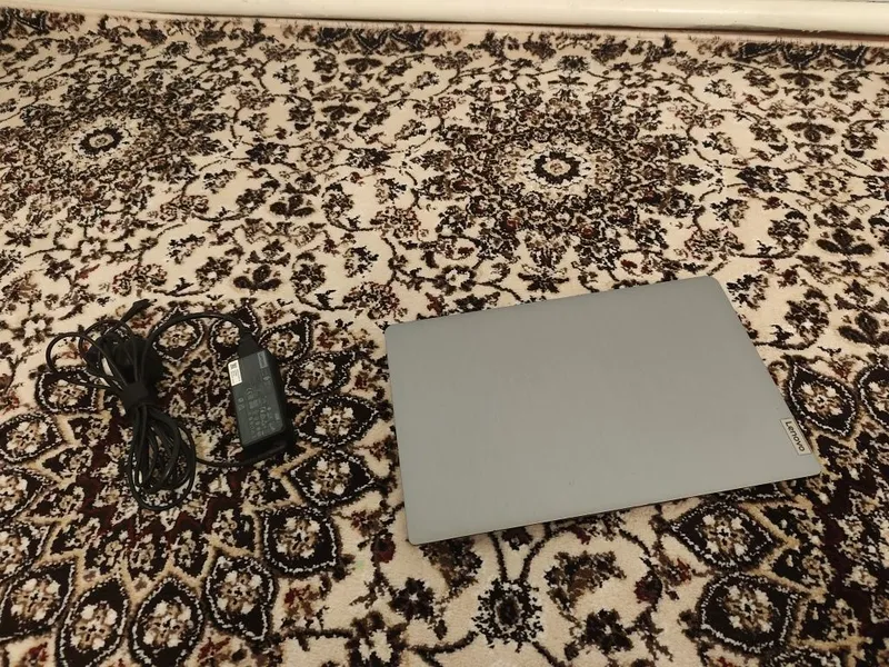 Lenovo ideapad, Core i3 12-pokoleniya, 8gb DDR4 azu, 256 gb nvme SSD 4