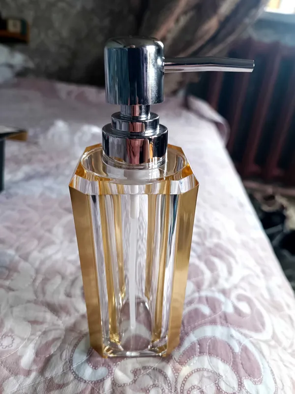 Диспенсер для мыла — фото 1